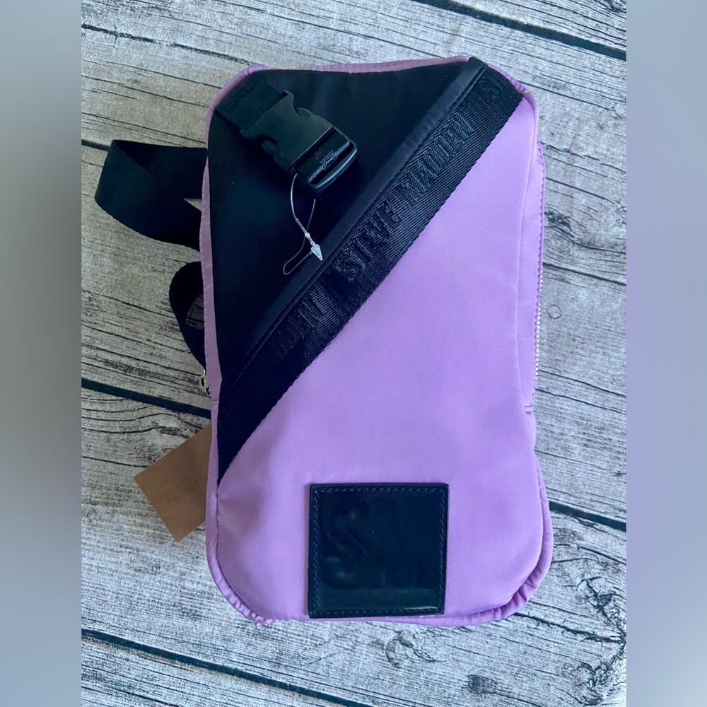 NWT! Steve Madden crossbody sling bag.